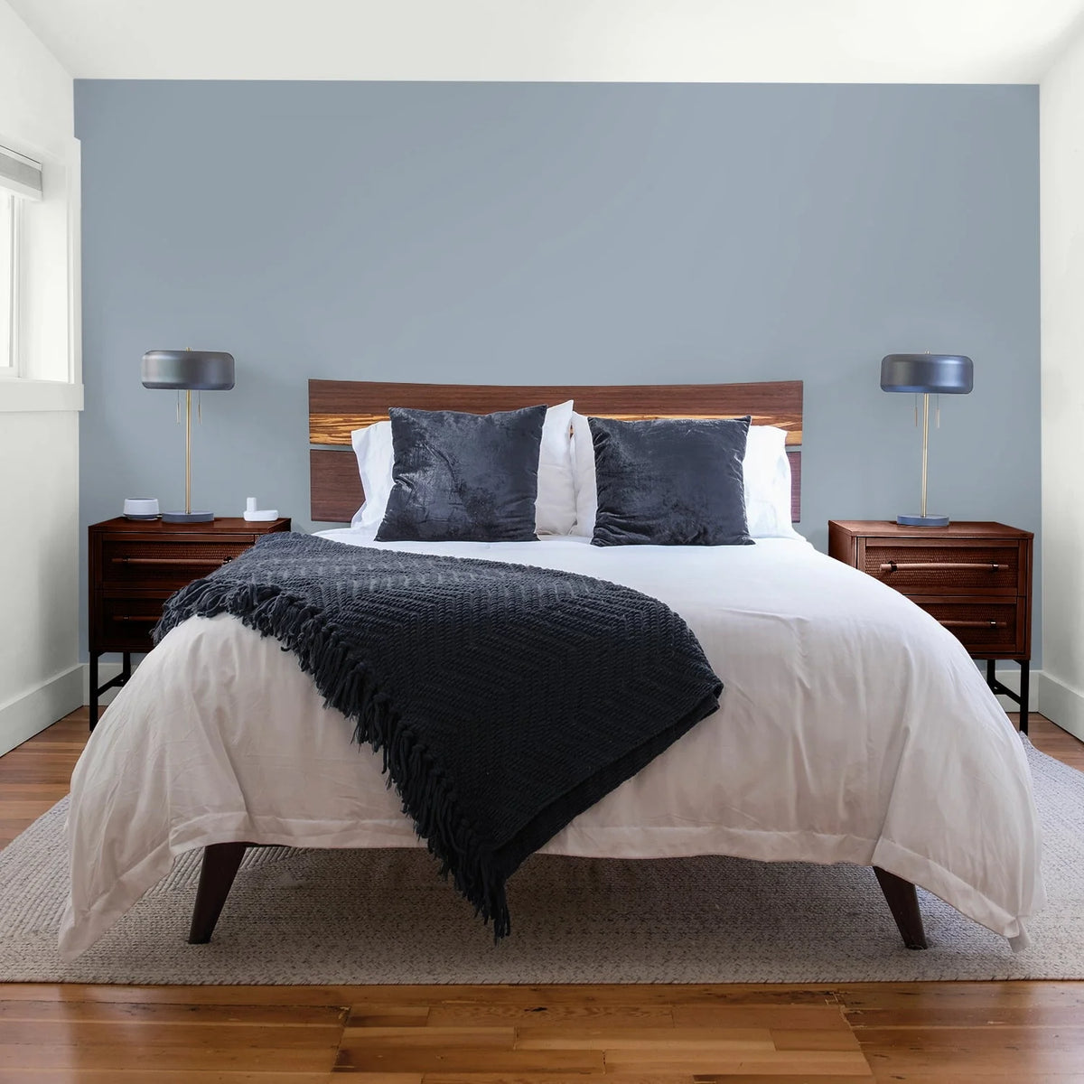 Flat Gray Interior Paint 1 Gallon A49425