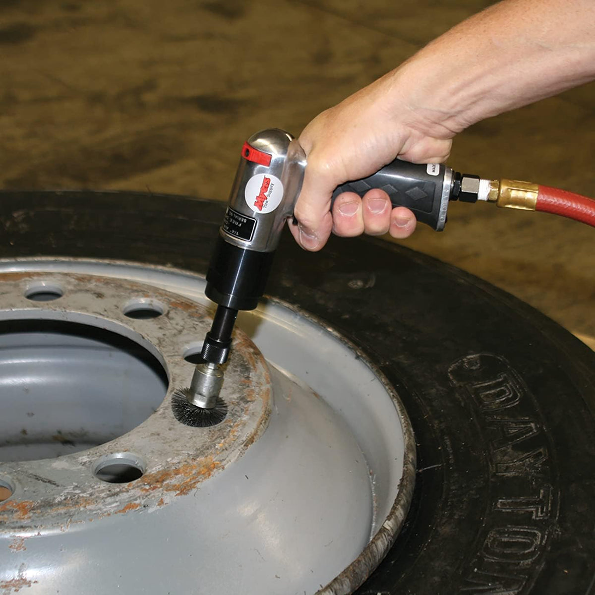 Wheel Nut & Stud Cleaning Kit with Air Tool and Brushes A370