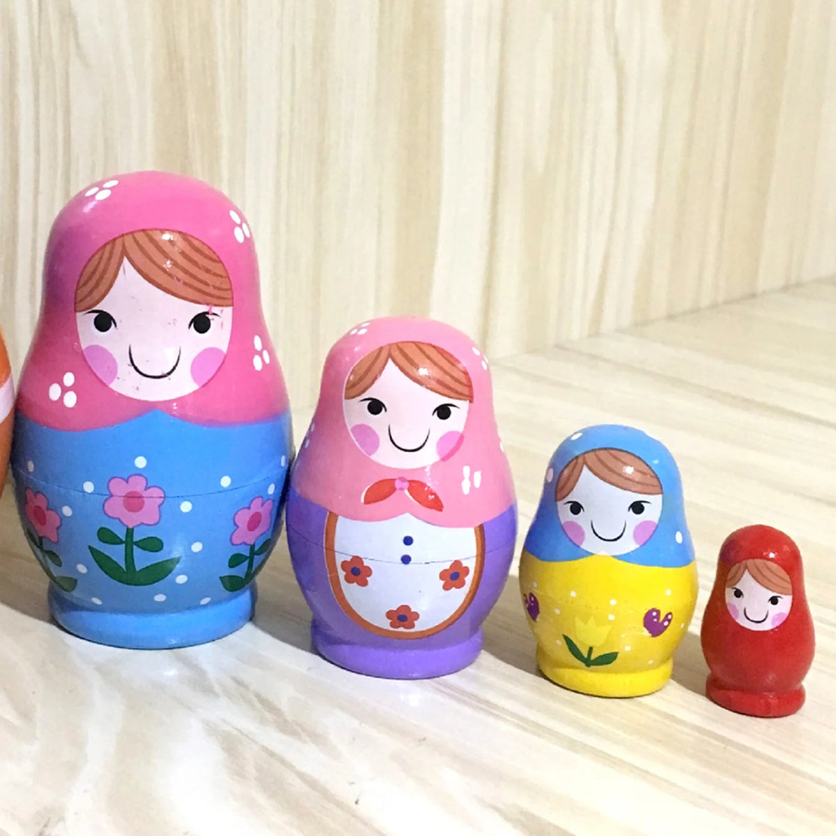 5-piece Russian Matryoshka Wooden Doll Toy P3820