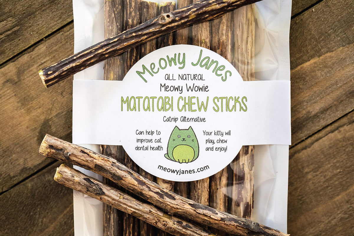 Matatabi Chew Sticks Cat Toy and Cat Treat O246127