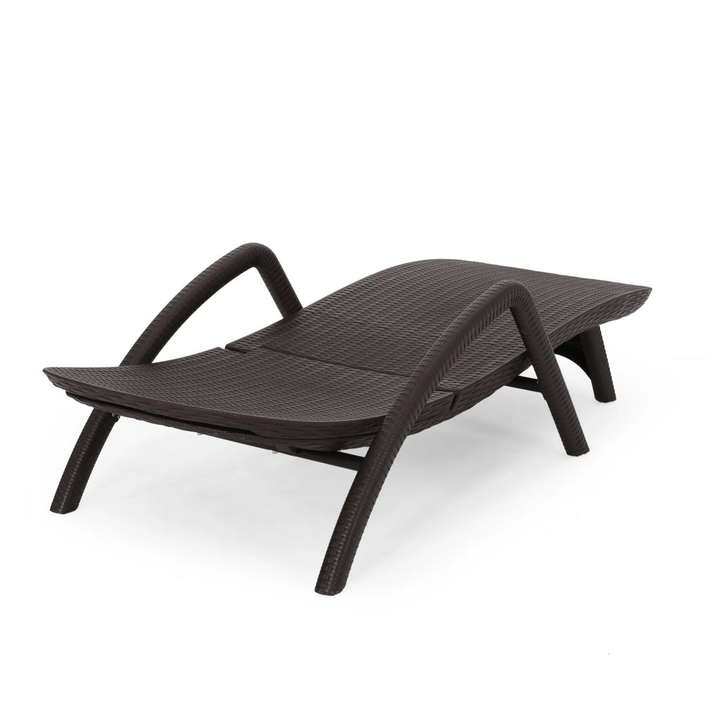 Dark Brown Faux Wicker Chaise Lounges Set of 2 O79167
