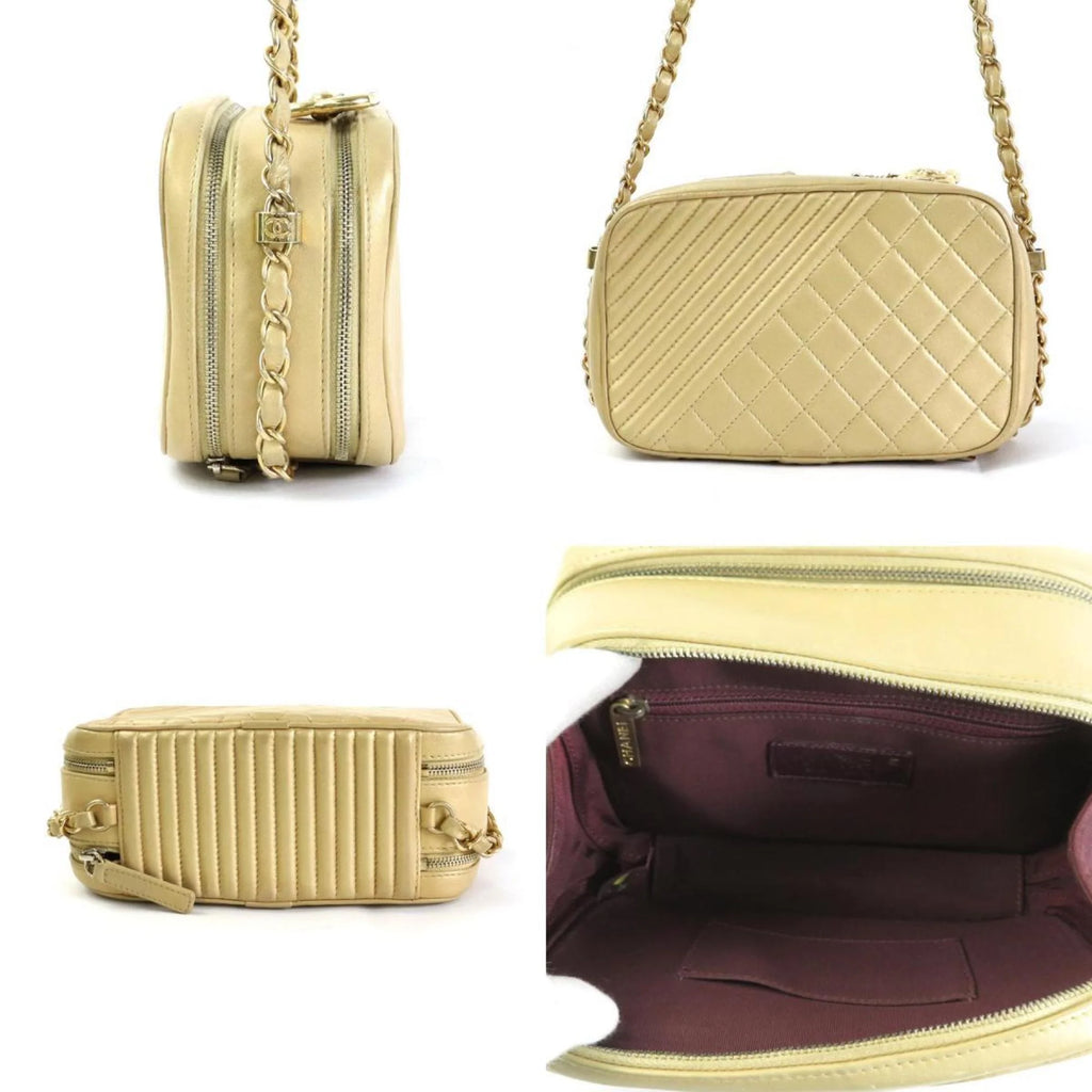 Pre-Owned Matelasse Leather Shoulder Bag Y653992