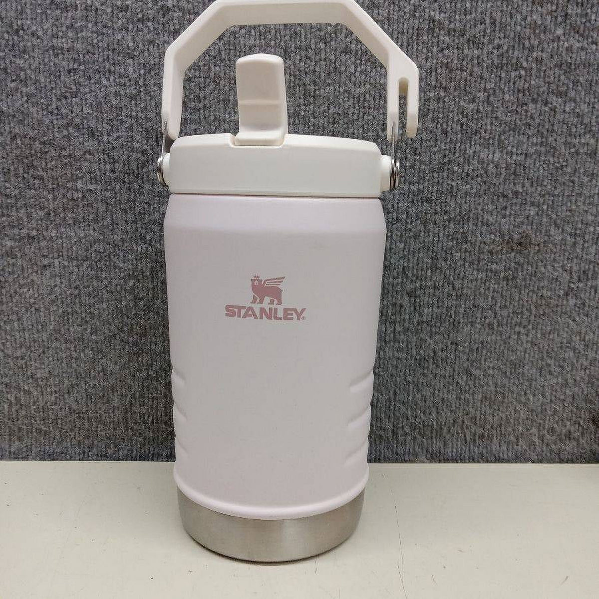 40oz IceFlow Flip Straw Jug Q555
