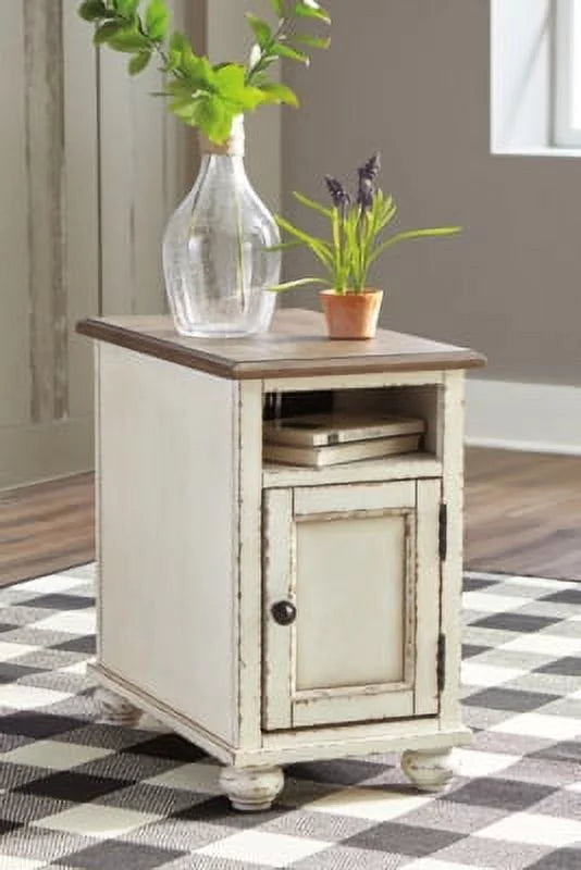 Traditional Chairside End Table A194166
