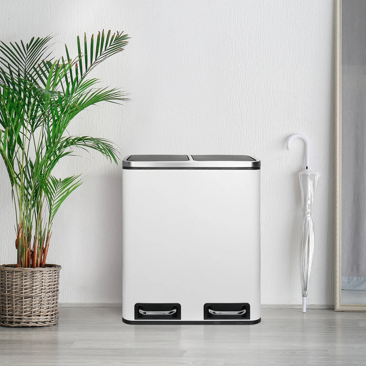 8 Gallon Stainless Steel Step Trash Can L4832