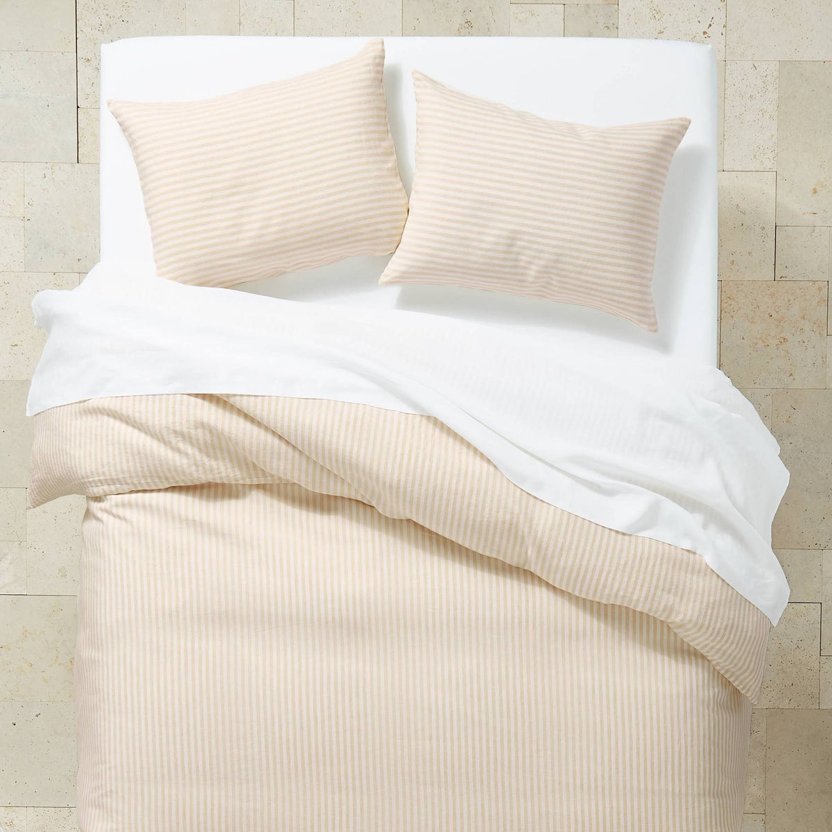 White/Natural Stripe Duvet and Sham Set A9313