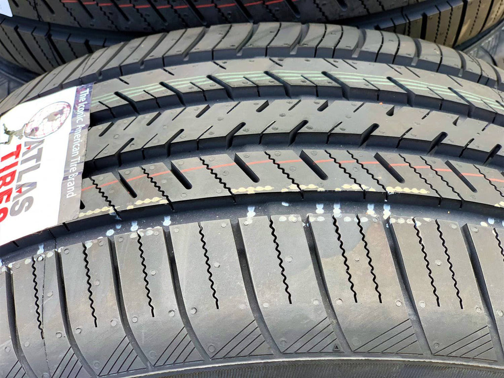285/25R20 93W XL High Performance All Season Tire E818018