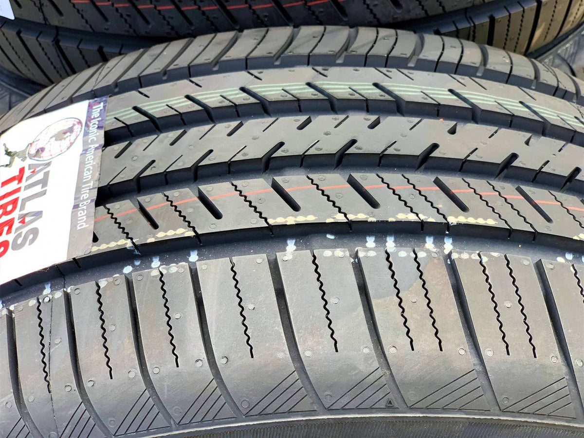 285/25R20 93W XL High Performance All Season Tire E818018