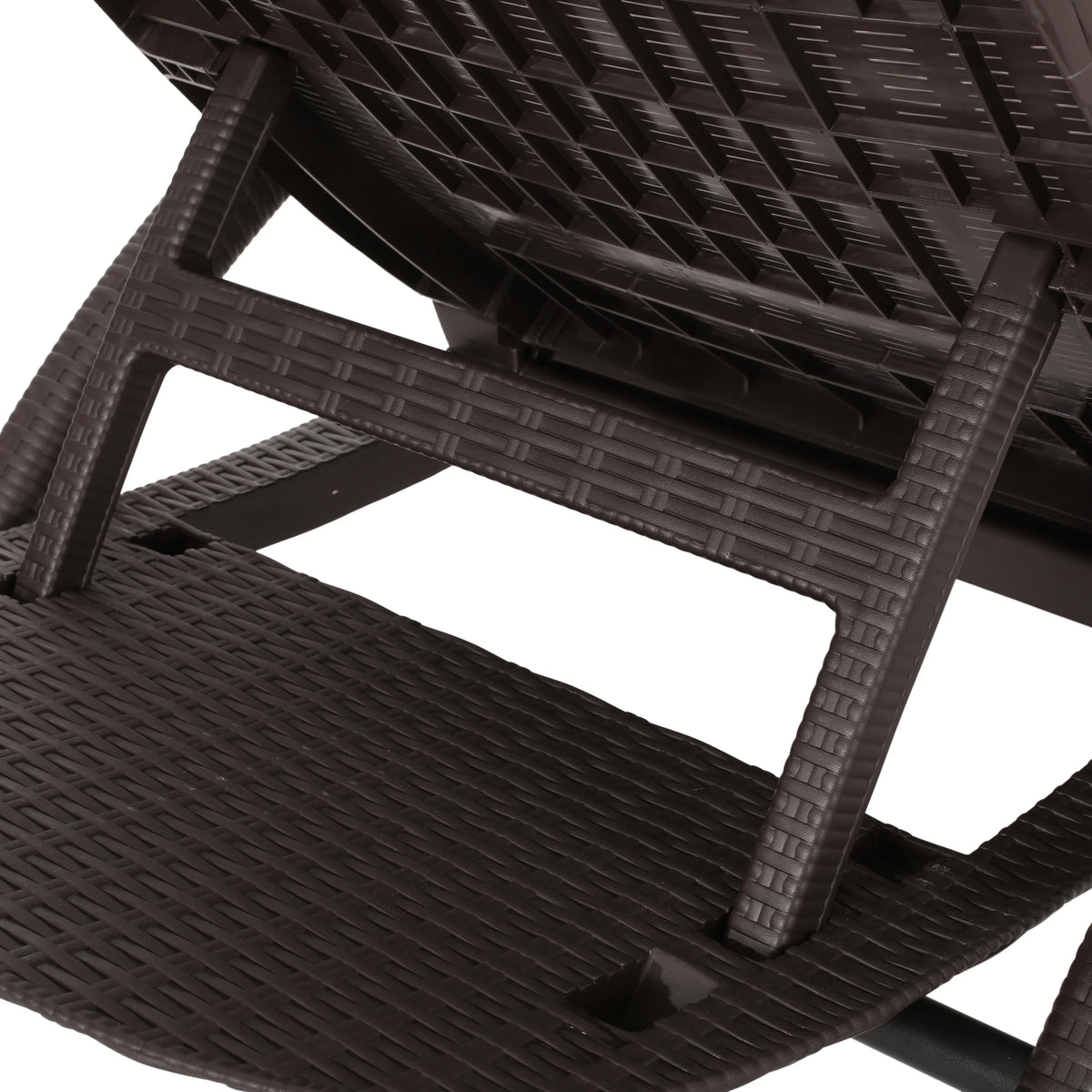 Dark Brown Faux Wicker Chaise Lounges Set of 2 O79167