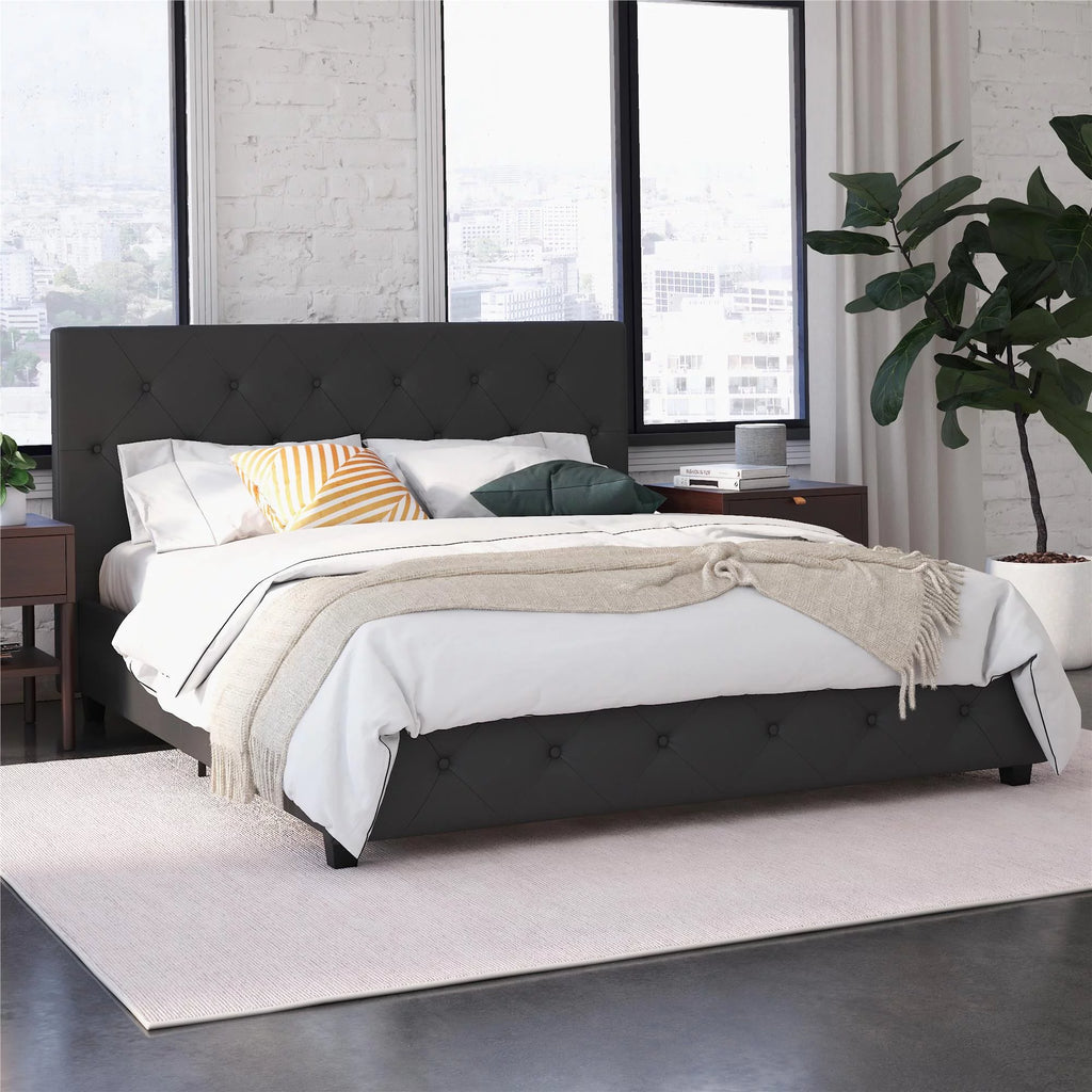 Queen Gray Faux Leather Upholstered Platform Bed V6554