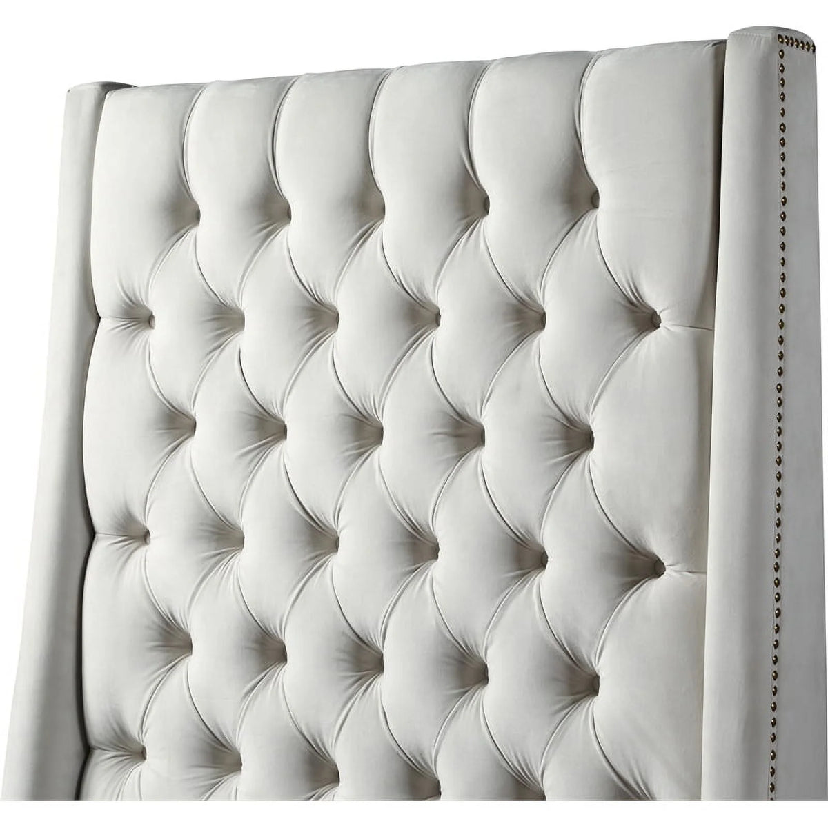 Cream Velvet Queen Bed I193219
